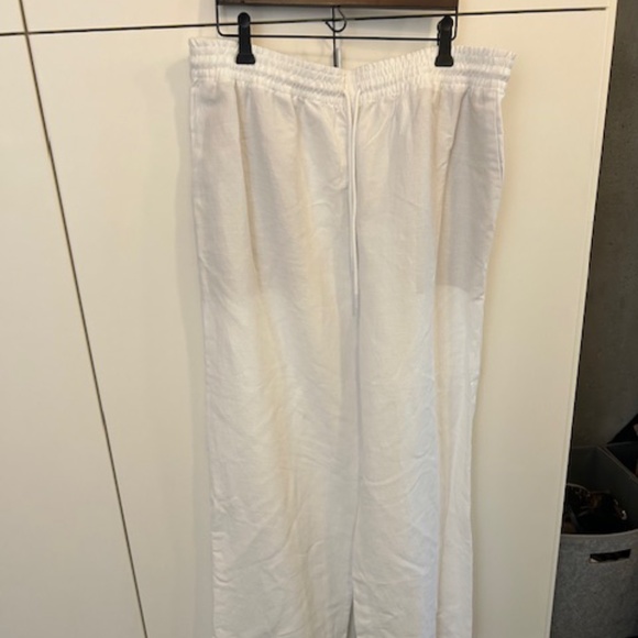 White Linen Drawstring Trousers from Artizia - Picture 1 of 4